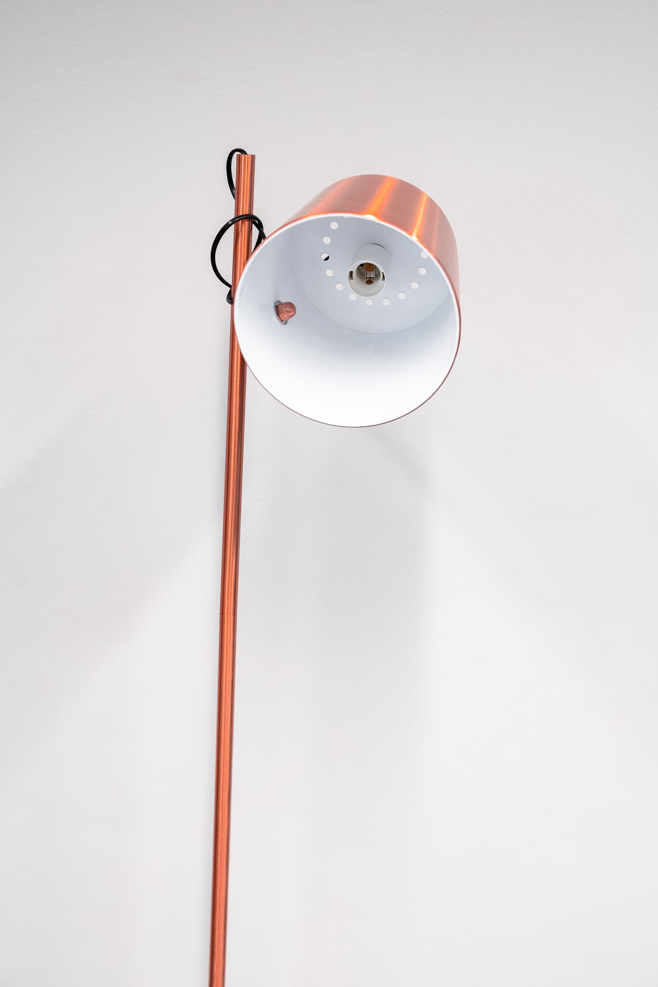 Bronze lamp on Chapeau feet-2